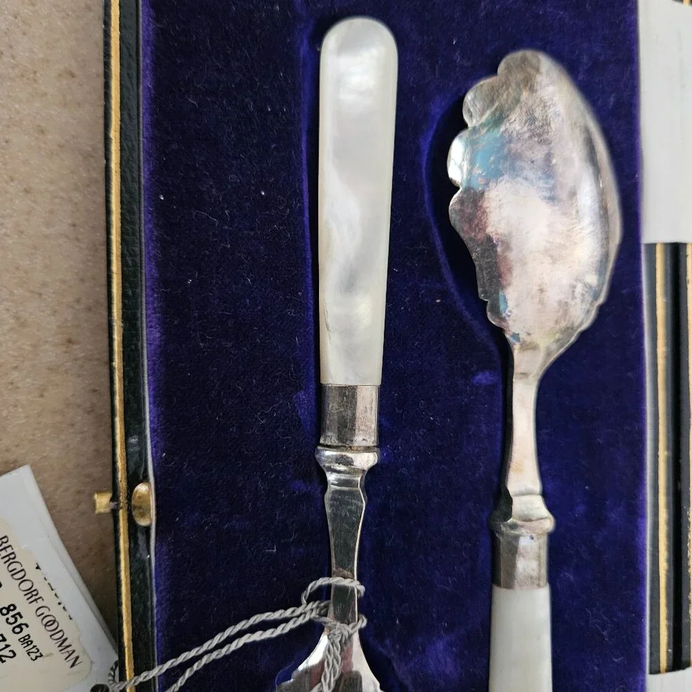 RARE VINTAGE ANTIQUE ART DECO ENGLISH BERGDORF GOODMAN MOP SILVER SPOON SET BOX